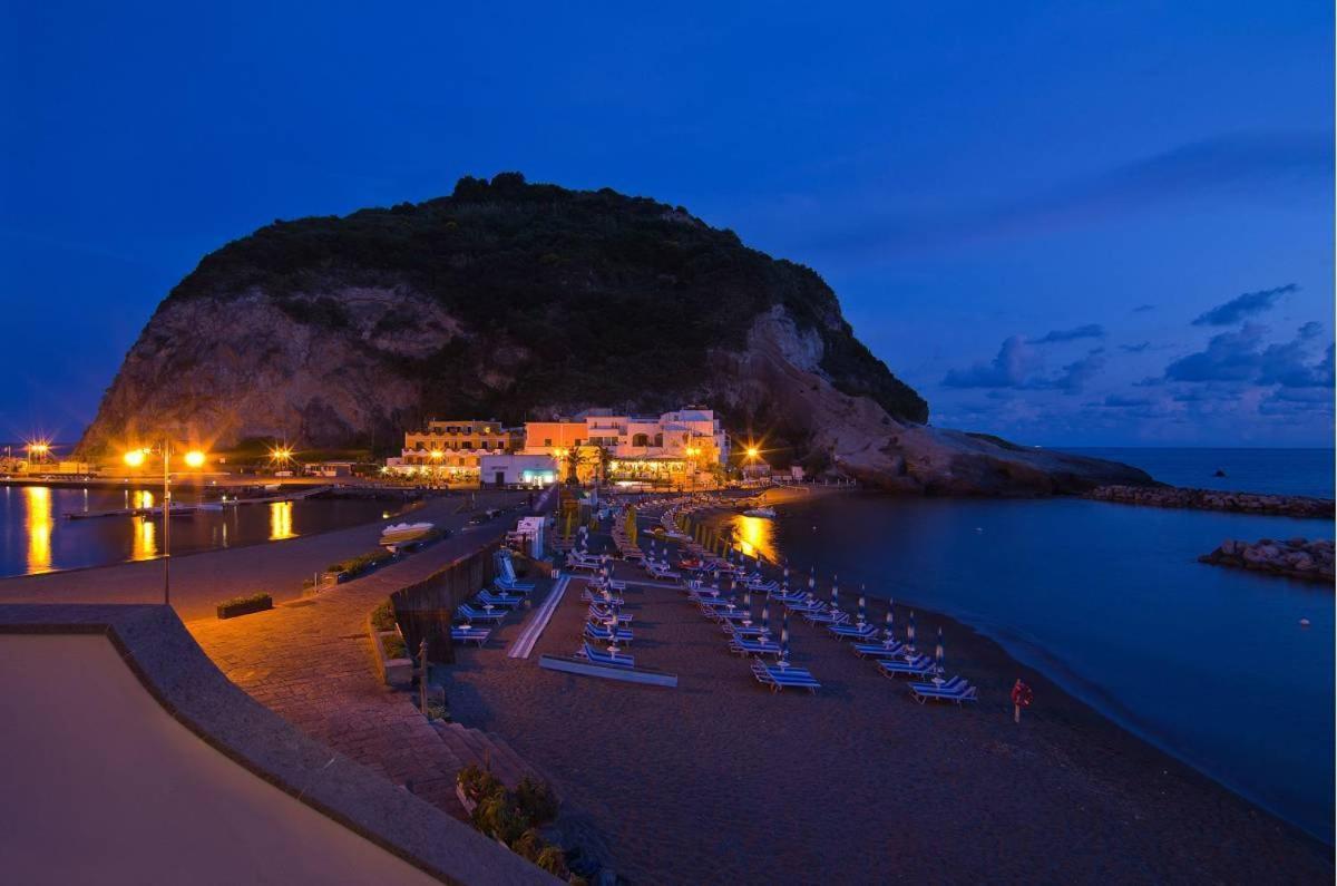 Hotel Terme Tirrenia Ischia Buitenkant foto