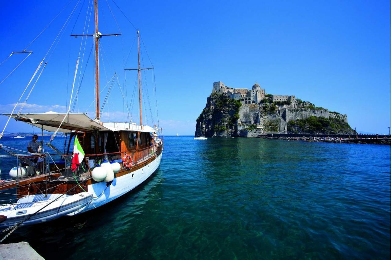 Hotel Terme Tirrenia Ischia Buitenkant foto